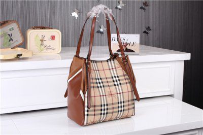 Nuovo Arriva Burberry Borse BB1120042