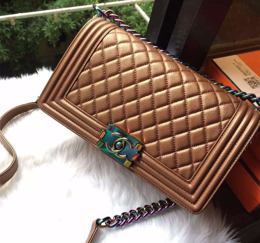 Chanel OLD BOY MEDIO borse lembo con arcobaleno HARDWARE IN BROWN