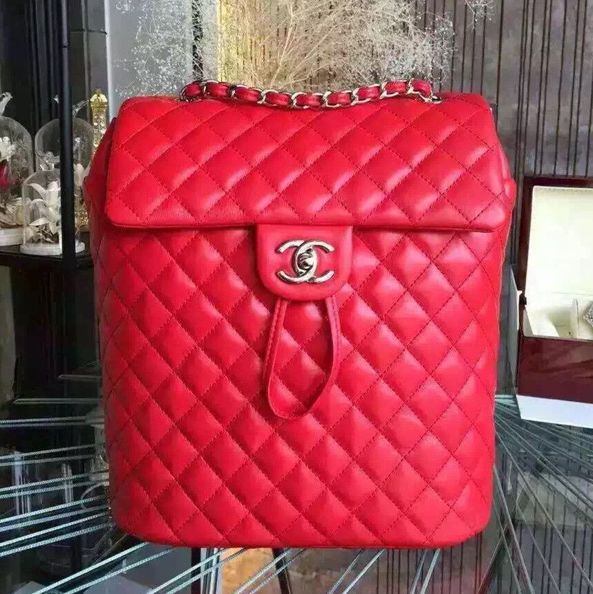 Chanel LAMBSKIN ZAINO ROSSO A91121