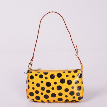 Louis Vuitton Monogram Vernis Pochette Giallo Dots Infinity M91428