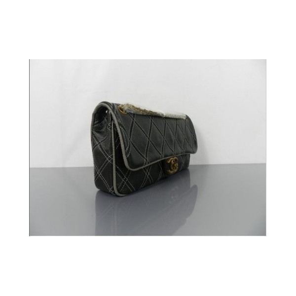 Borse Chanel Flap A66525 In Pelle Di Vitello Nera Con Old Gold H