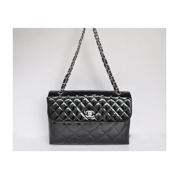 Chanel 50275 Classic Flap Bag In Vernice Con Silver Hw