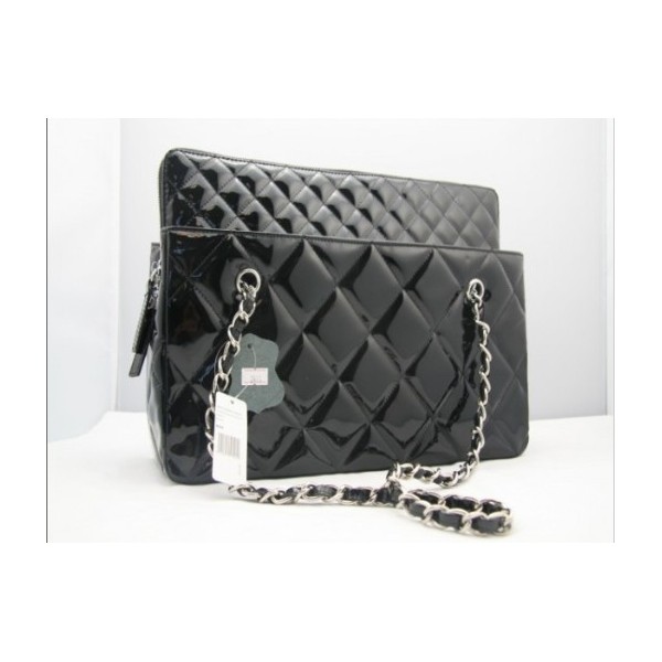 Chanel A49274 Camera Case In Vernice Nera