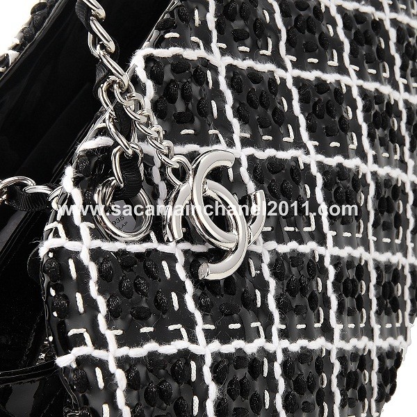 Chanel A50312 Bowling Bag Patent Perforato E Ricamato A Mano