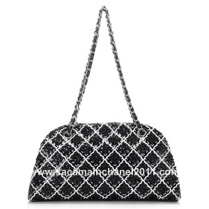 Chanel A50312 Bowling Bag Patent Perforato E Ricamato A Mano