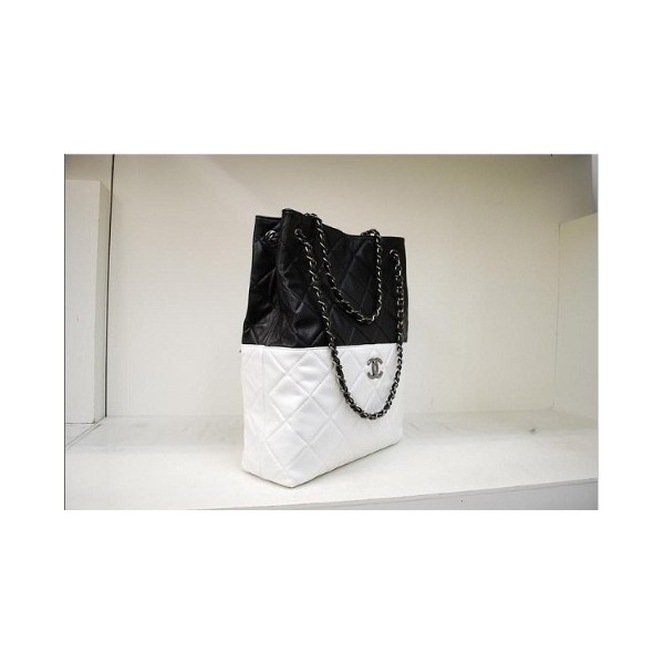 Chanel Classic Nero & Bianco Bicolore Dagnello Bag
