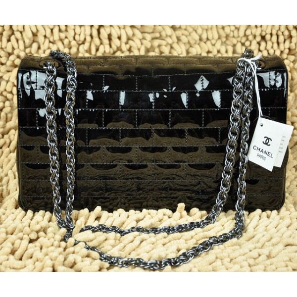 Chanel Trapuntato In Vernice Nero 2011 Flap Bag Con Guncolor Hw