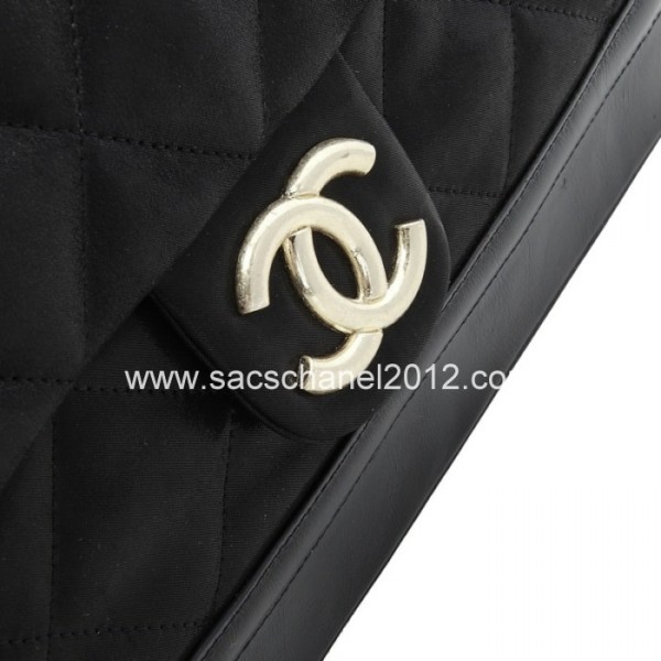 2012 Borse Chanel Quilted Pelle Di Vitello Nera Iridescente Con