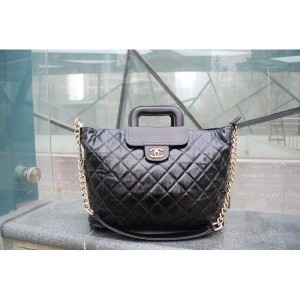 Chanel 2012 Black Oil Leather Messenger Borse Grandi