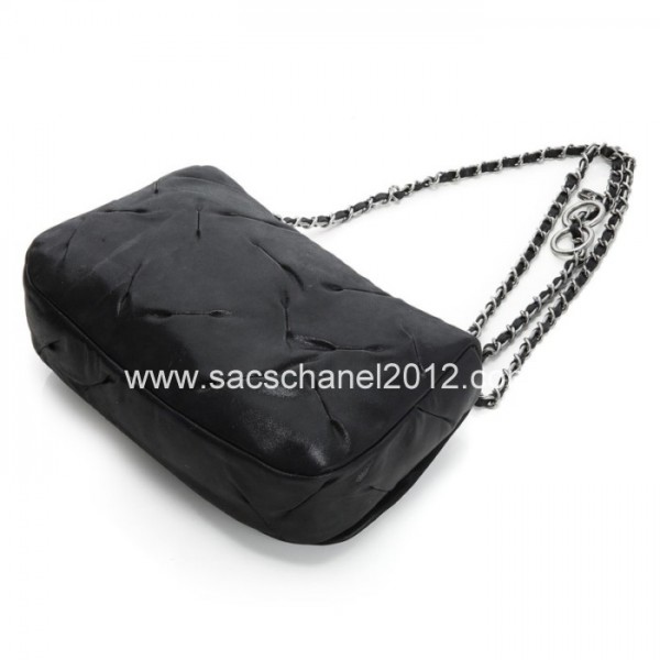 Chanel 2012 Borse In Pelle Nera Con Logo Cc Iridescente Perforat