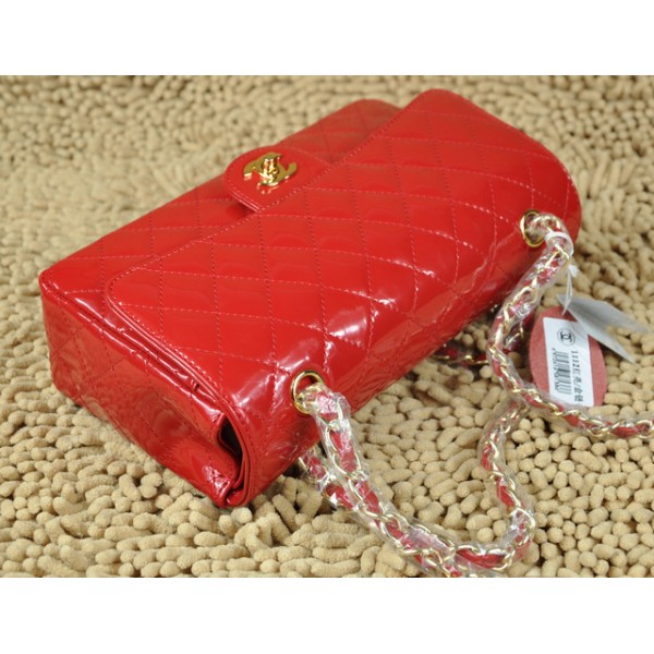 Borse Chanel Flap A01112 In Vernice Rossa Con Finitura Oro