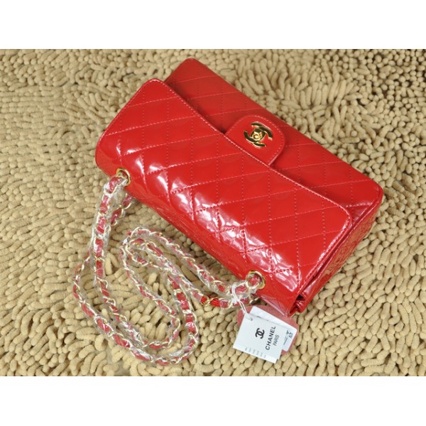 Borse Chanel Flap A01112 In Vernice Rossa Con Finitura Oro