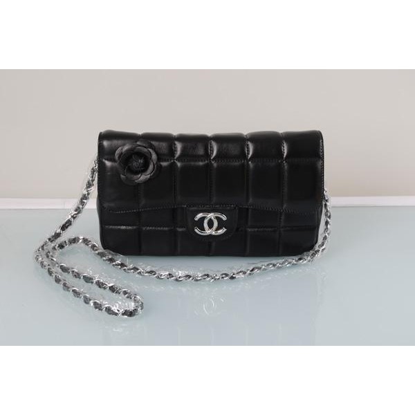 Borse Chanel Classic Flap Camellia In Pelle Di Agnello Nero E De