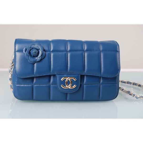 Camellia Flap Borse Chanel In Pelle Di Agnello Blu Con Finitura