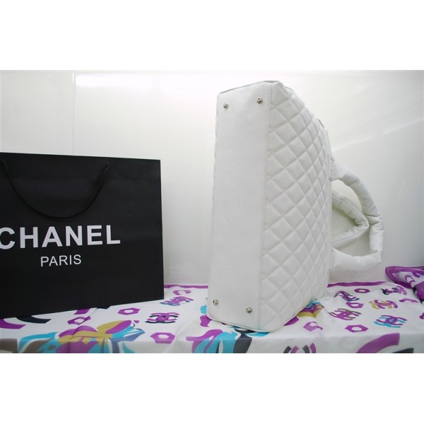 Chanel A48620 Y06882 10800 In Pelle Con Zip Caviar Bianco Large