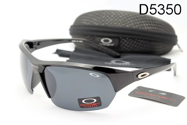 Oakley Commit Occhiali Da Sole Grigio Lente Nero Telaio