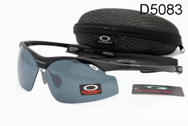 Oakley Commit Occhiali Da Sole Grigio Lente Nero Telaio