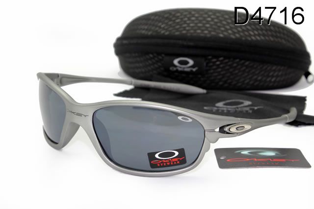 Oakley Active Occhiali Da Sole Grigio