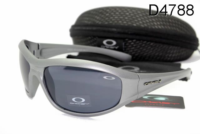 Oakley Active Occhiali Da Sole Grigio