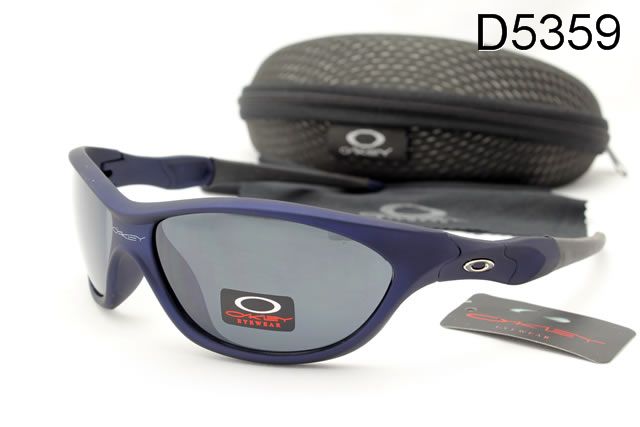 Oakley Active Occhiali Da Sole Luce Grigio Lente Scuro Blu Telaio