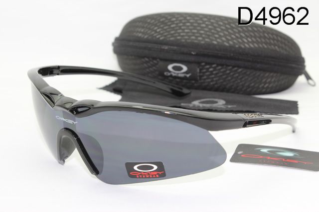 Oakley M Frame Occhiali Da Sole Shield Nero Grigio