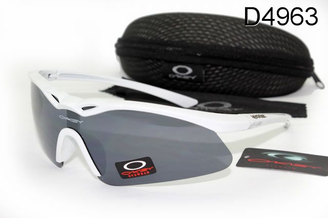 Oakley M Frame Occhiali Da Sole Shield Bianco Grigio