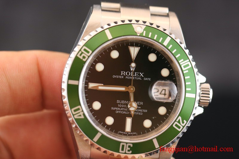 Rolex Stainless steel black dial Green Bezel Oyster Perpetual Date SUBMARINER unworn Gents wrist watch 16610LV-93250