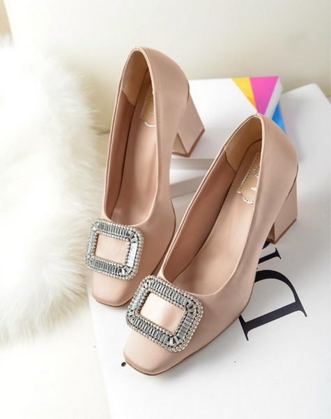 Roger Vivier Ballerina Shoe RV2125 Apricot