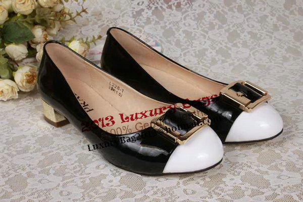 Prada Pump in Patent Leather PD5212 Black&White