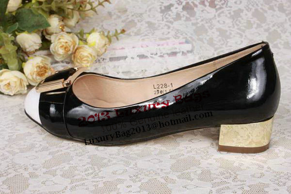 Prada Pump in Patent Leather PD5212 Black&White