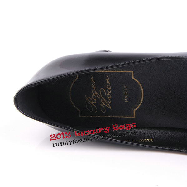 Roger Vivier Patent Leather Pump RV232 Black