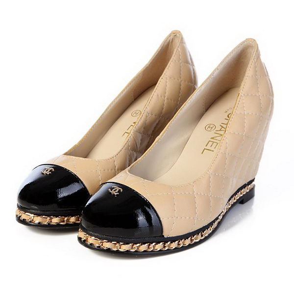 Chanel Sheepskin Leather Pump CH0938 Apricot