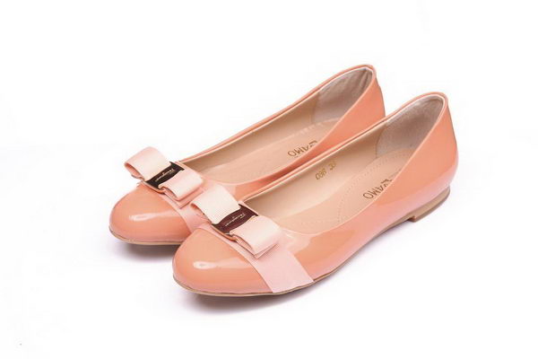 Salvatore Ferragamo Patent Leather Flat FL0481 Pink