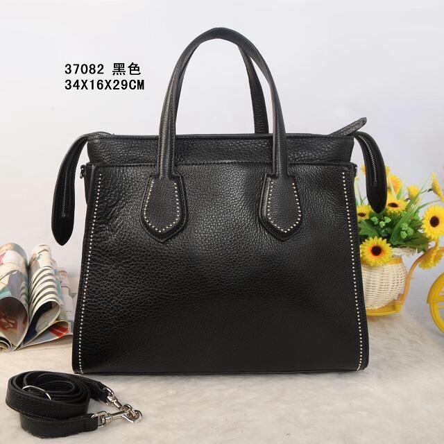 GUCCI 37082 Litchi Leather Black Bag