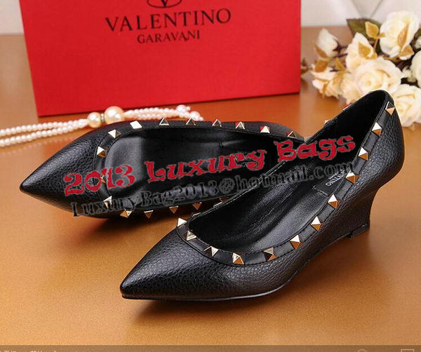 Valentino Litchi Leather Rivet Pump VT239YZM Black