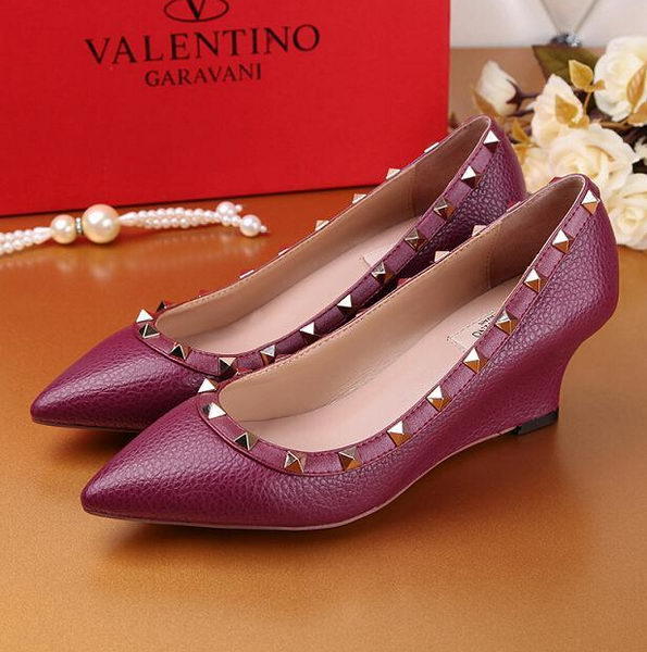 Valentino Litchi Leather Rivet Pump VT239YZM Purple