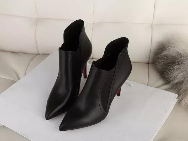 Valentino Sheepskin Leather Ankle Boot VT342YZM Black