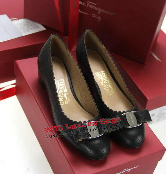 Ferragamo Cutout Leather Pump FL0491 Black