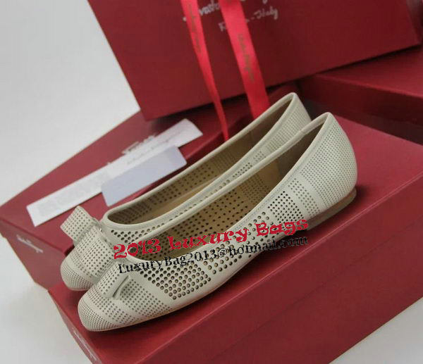 Ferragamo Cutout Leather Pump FL0509 Grey