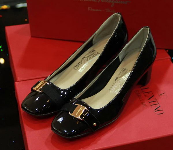 Ferragamo Patent Leather Pump FL0506 Black