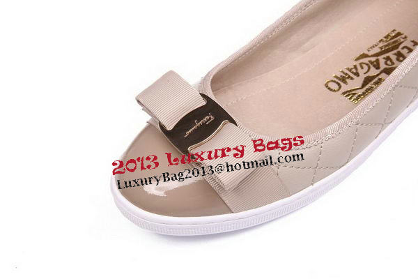 Ferragamo Ballerina Patent Leather FL0577 Apricot