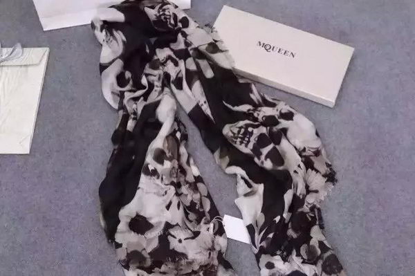 ALEXANDER MCQUEEN Cashmere Scarf MCQ16A