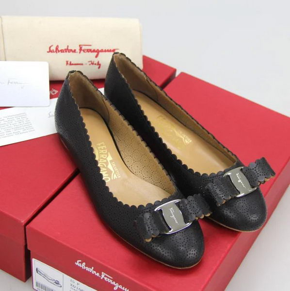 Salvatore Ferragamo Ballerina Flat FL0632 Black