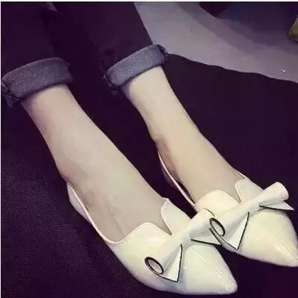 miu miu Patent Leather Flat MM354 White