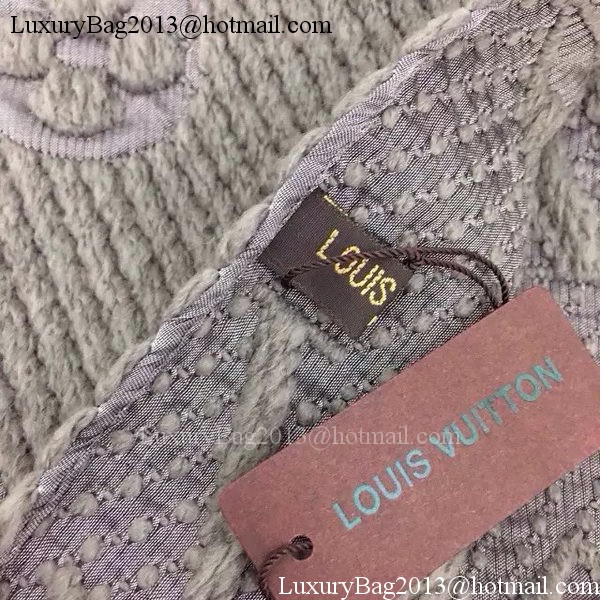 Louis Vuitton Scarves LV151104 Grey