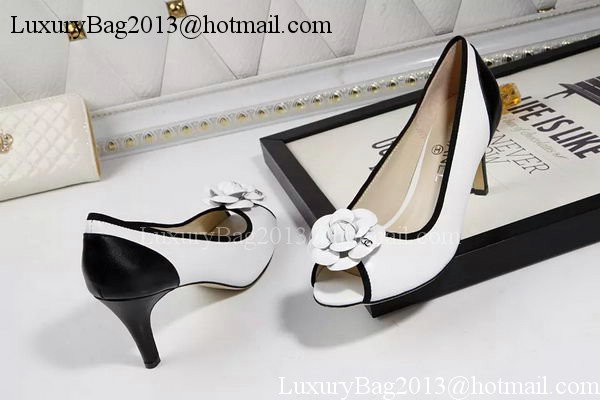 Chanel Pump Sheepskin Leather CH1673 White