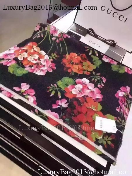 Gucci Scarf GG8311