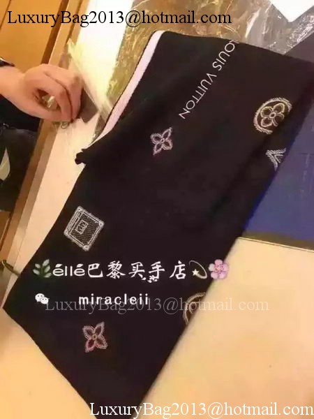 Louis Vuitton Scarf LV8332