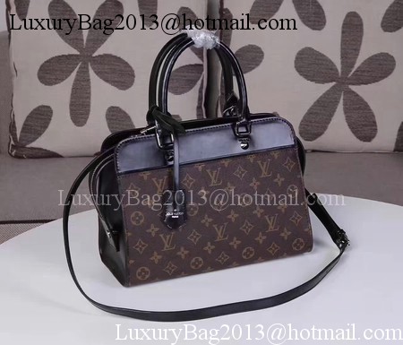 Louis Vuitton Monogram Canvas VANEAU M51238