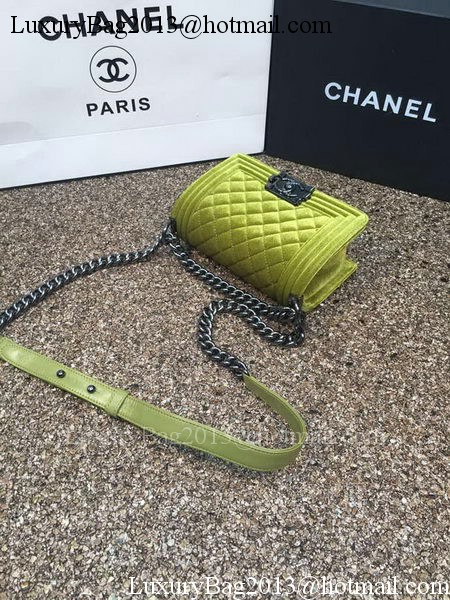Boy Chanel Flap Shoulder Bag Original Velvet Leather A67085 Green